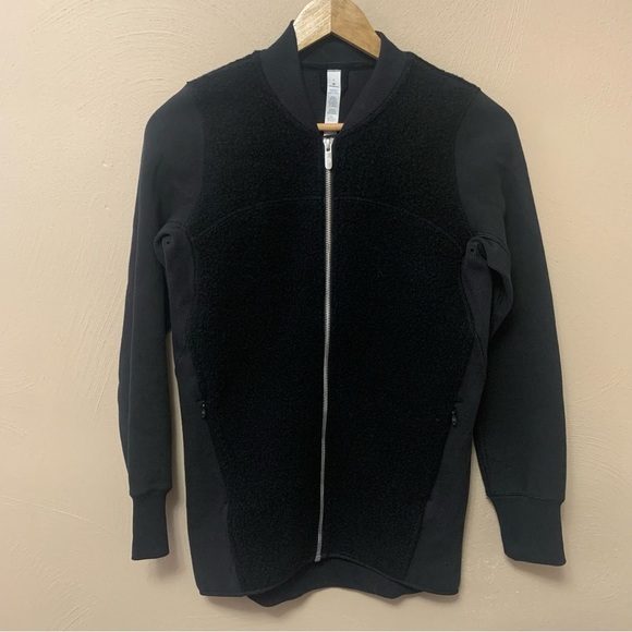 Lululemon Stand Out Sherpa Jacket in Black Size 2 W4AKOS - Picture 4 of 16